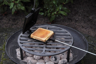 Toastovač na oheň FANCY FLAMES, 5 x 14 x 77,5 cm|Esschert Design